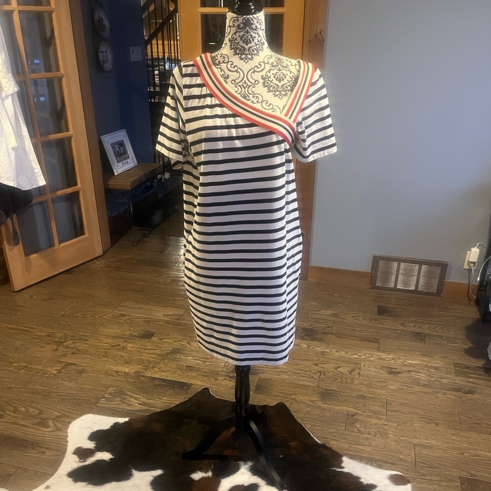 Black and White Striped Dress - Picture 7 of 7